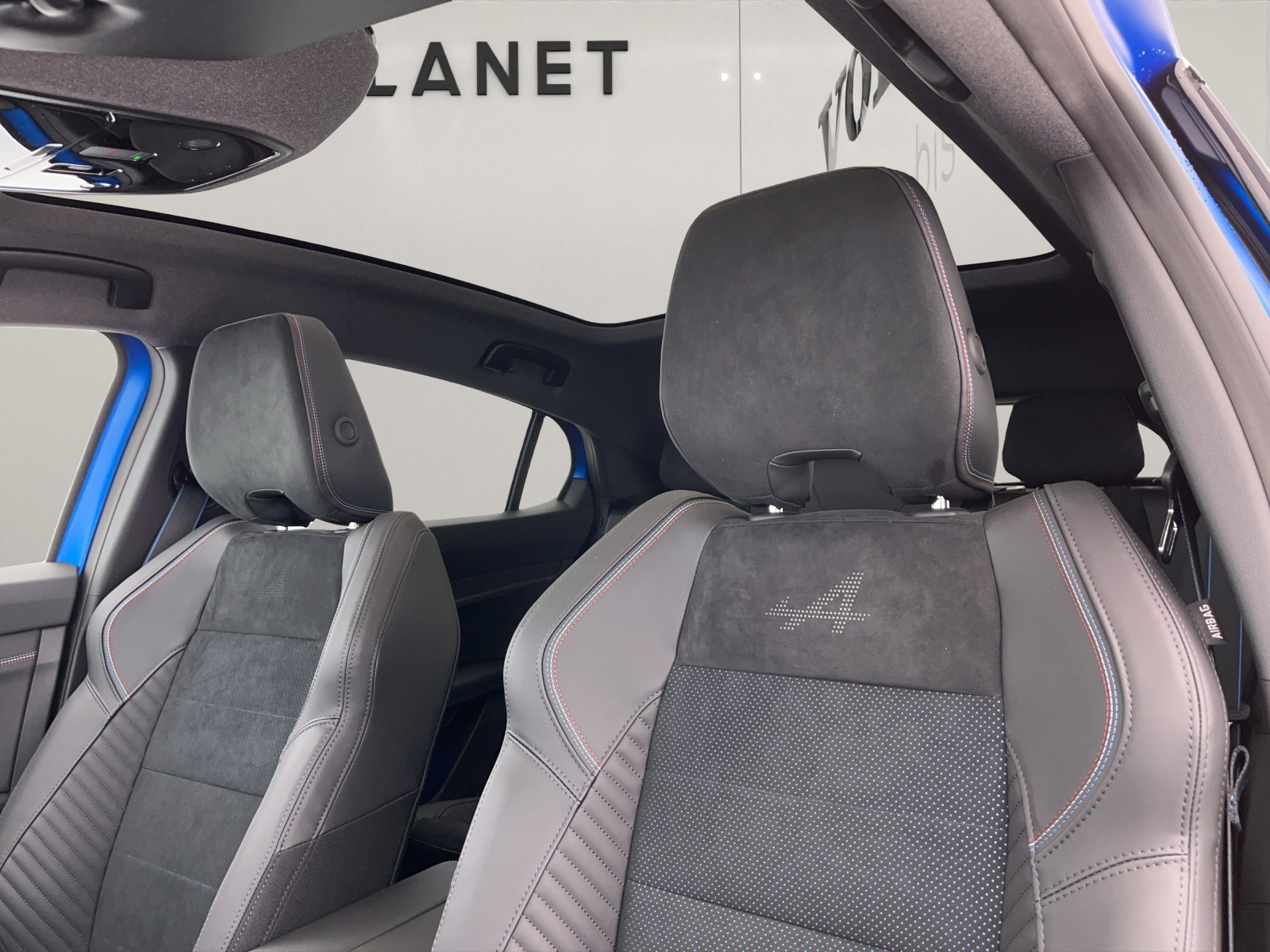 RENAULT Rafale 1.2 E-Tech Plug-in Atelier Alpine-image-14