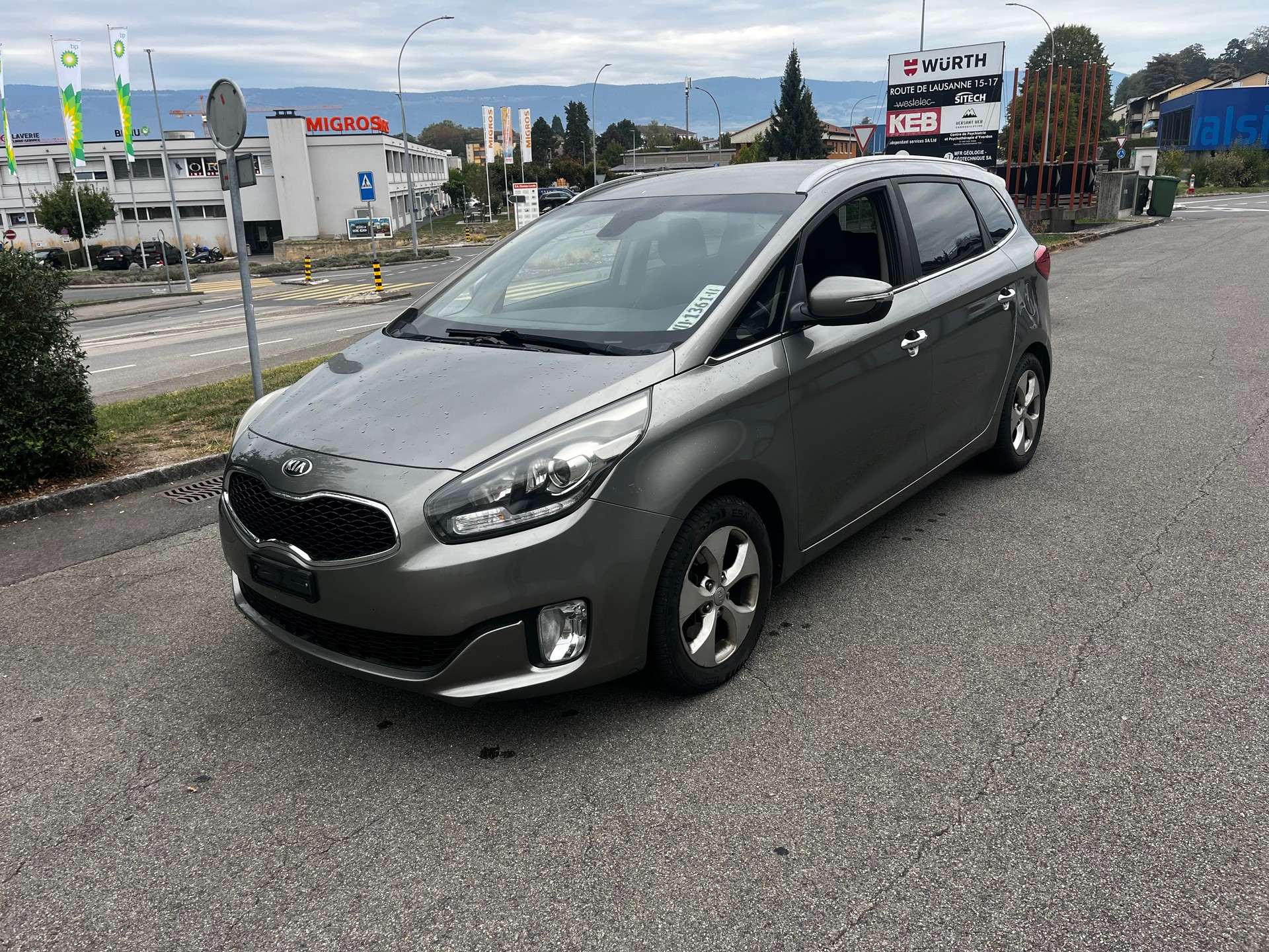 KIA Carens 1.7 CRDi Style-image-6