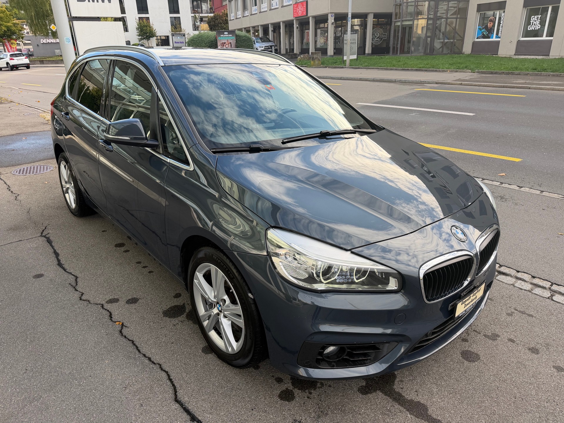 BMW 218d xDrive Active Tourer Sport Line Steptronic-image-6