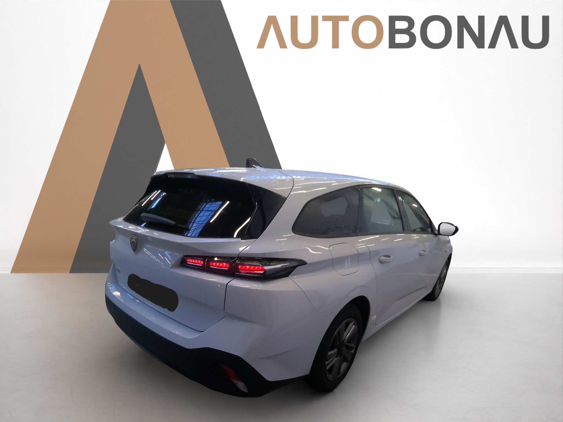 PEUGEOT 308 SW 1.2 Hybrid Style-showroom-element-1