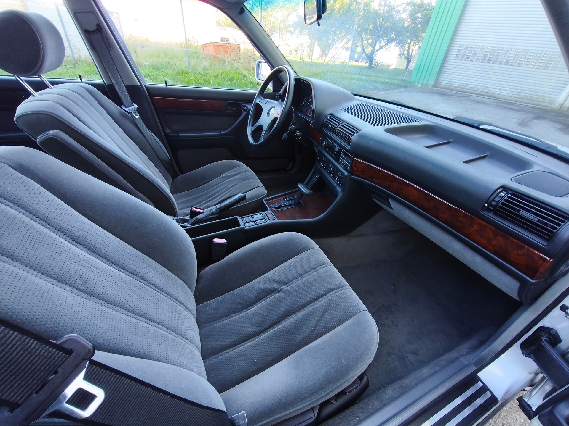 BMW 750i V12 1ère main-image-4