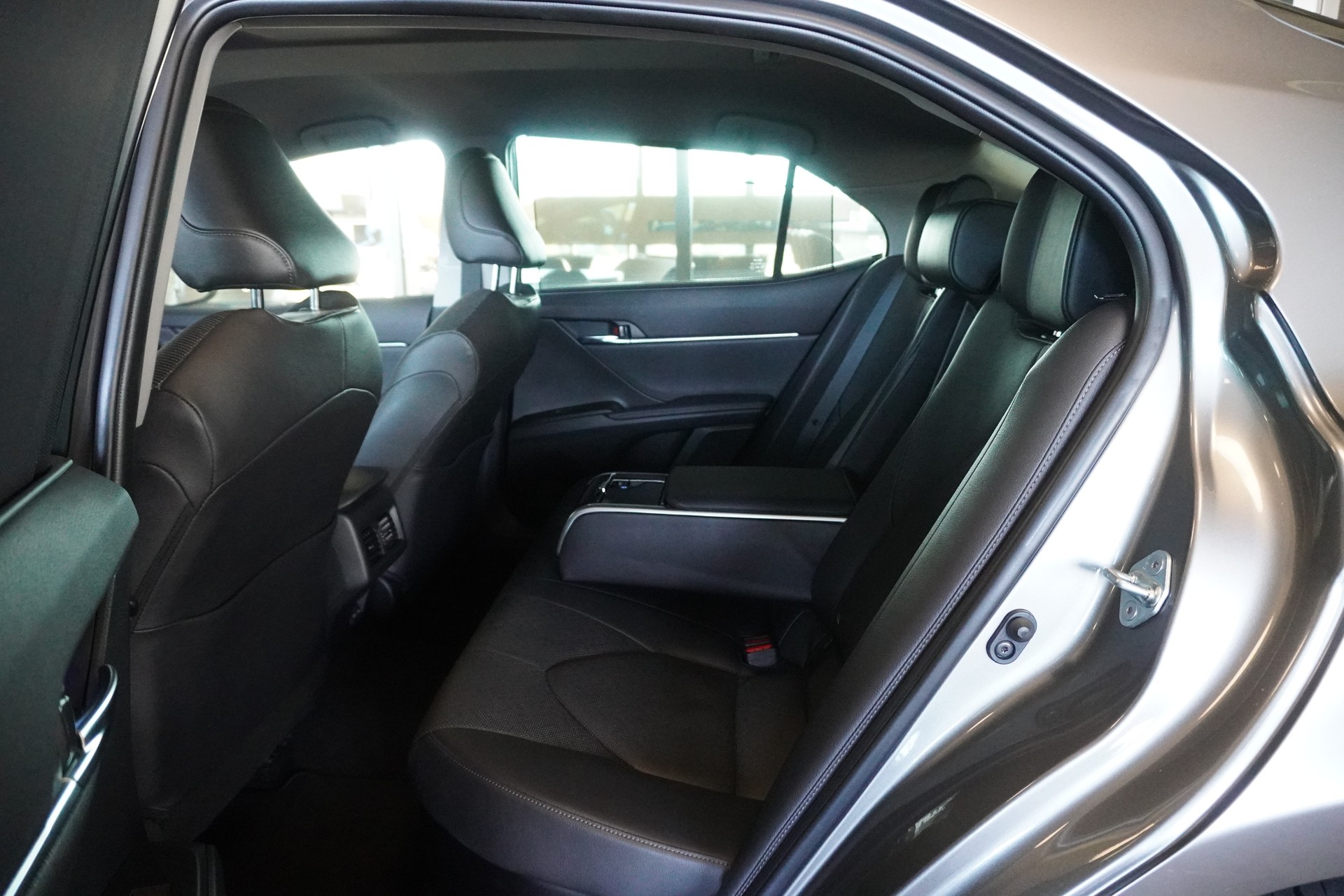 TOYOTA Camry 2.5 HSD e-CVT Premium-image-10