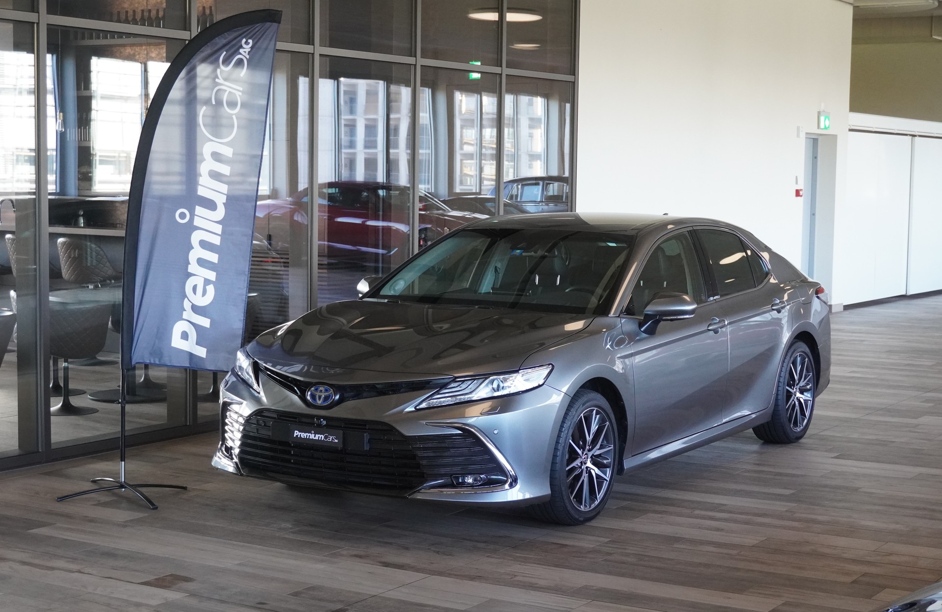 TOYOTA Camry 2.5 HSD e-CVT Premium
