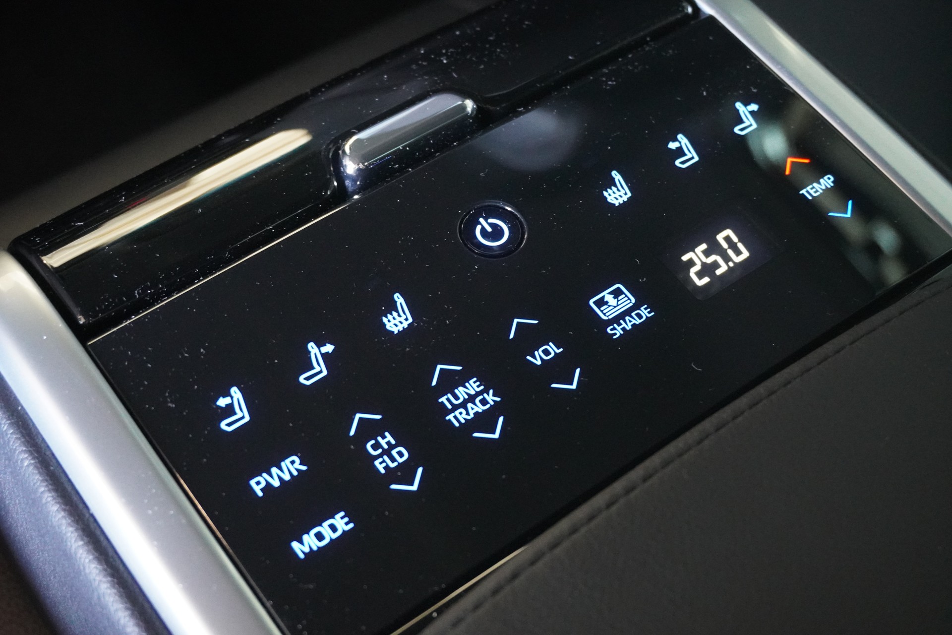 TOYOTA Camry 2.5 HSD e-CVT Premium-image-16