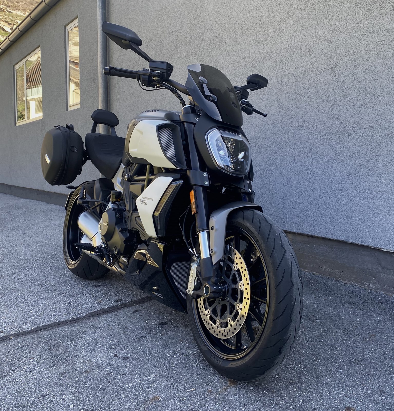 DUCATI Diavel 1260-image-1