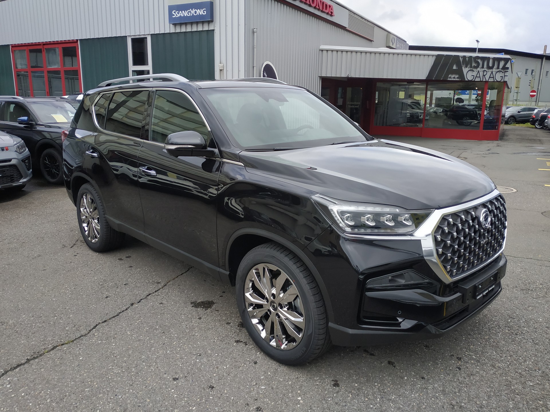 KGM-SsangYong Rexton 2.2 CRDi Titanium 4WD AT-showroom-element-1
