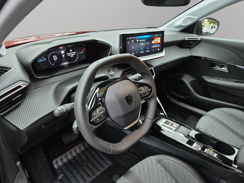 PEUGEOT 208 e-Allure-image-4
