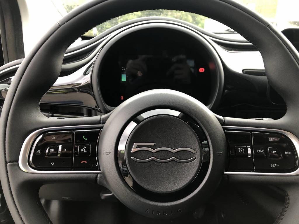 FIAT 500 BEV Cult Edition Limited-image-7