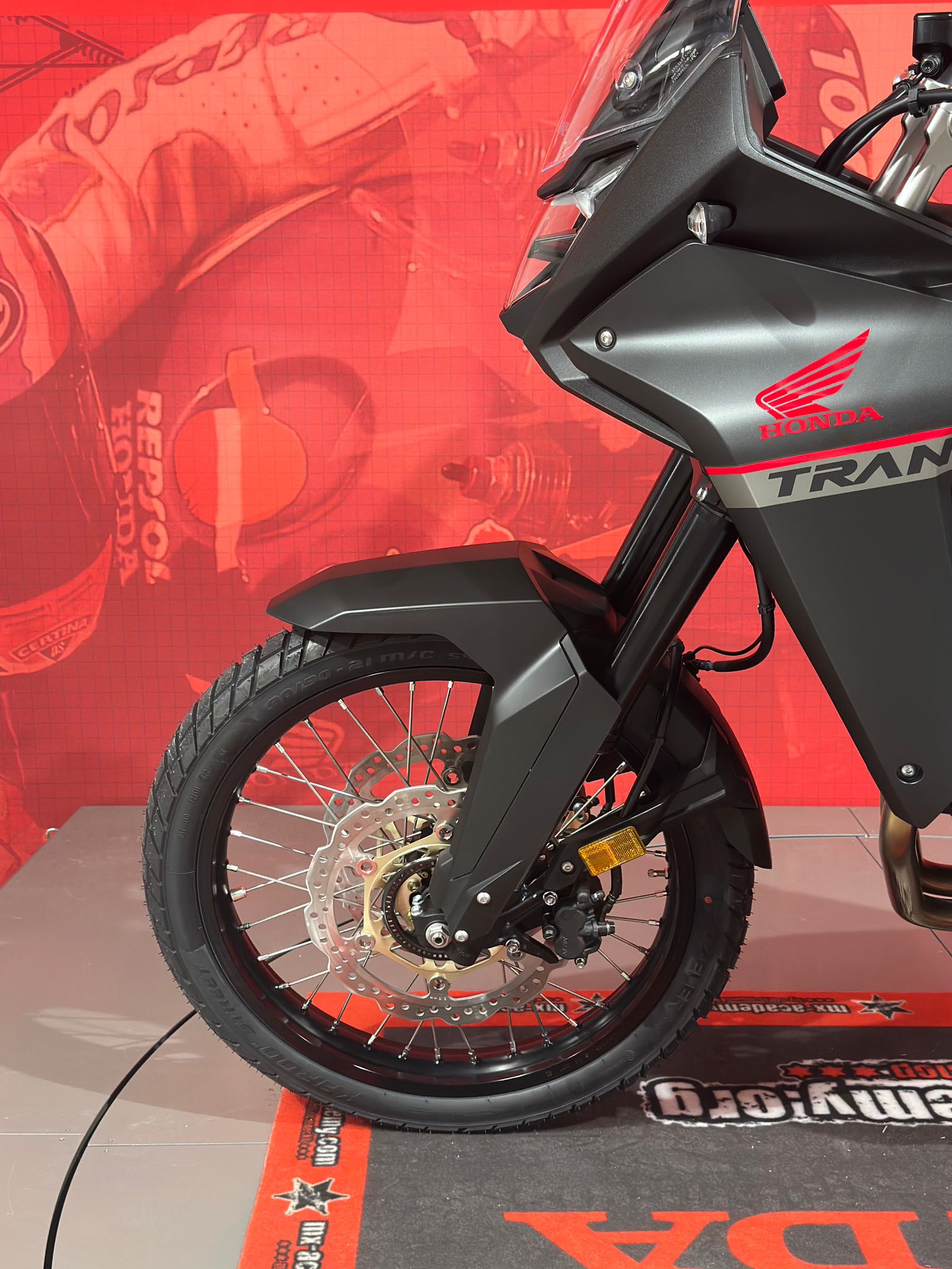 HONDA XL 750 Transalp *35KW* *Graphite Black**Neufahrzeug*-image-5