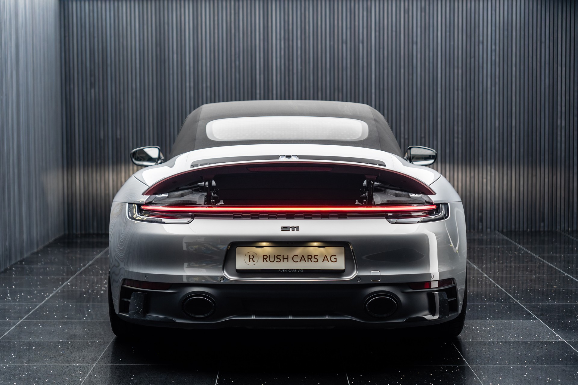 PORSCHE 911 Carrera GTS Cabriolet PDK-image-4
