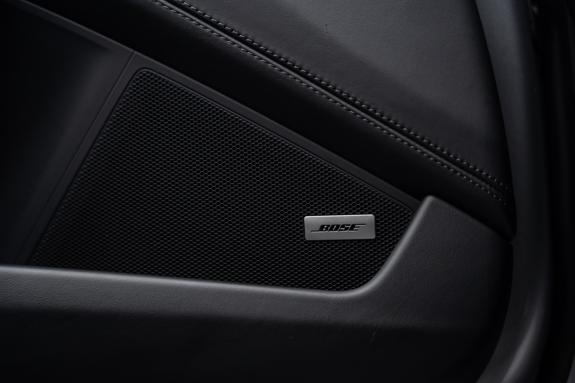 PORSCHE 911 Carrera GTS Cabriolet PDK-image-9