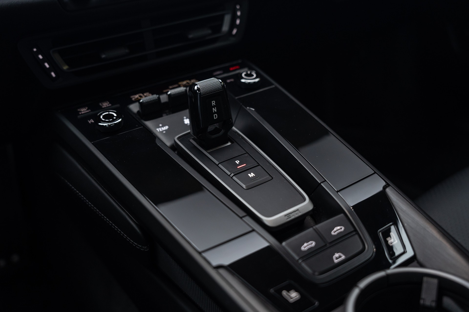 PORSCHE 911 Carrera GTS Cabriolet PDK-image-8