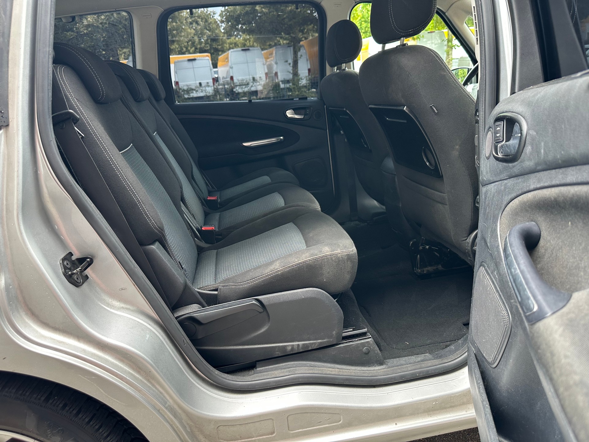 FORD Galaxy 1.6 SCTi Carving-image-11