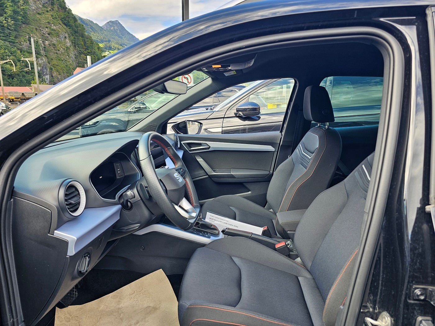 SEAT Arona 1.0 TSI Eco FR DSG-image-5