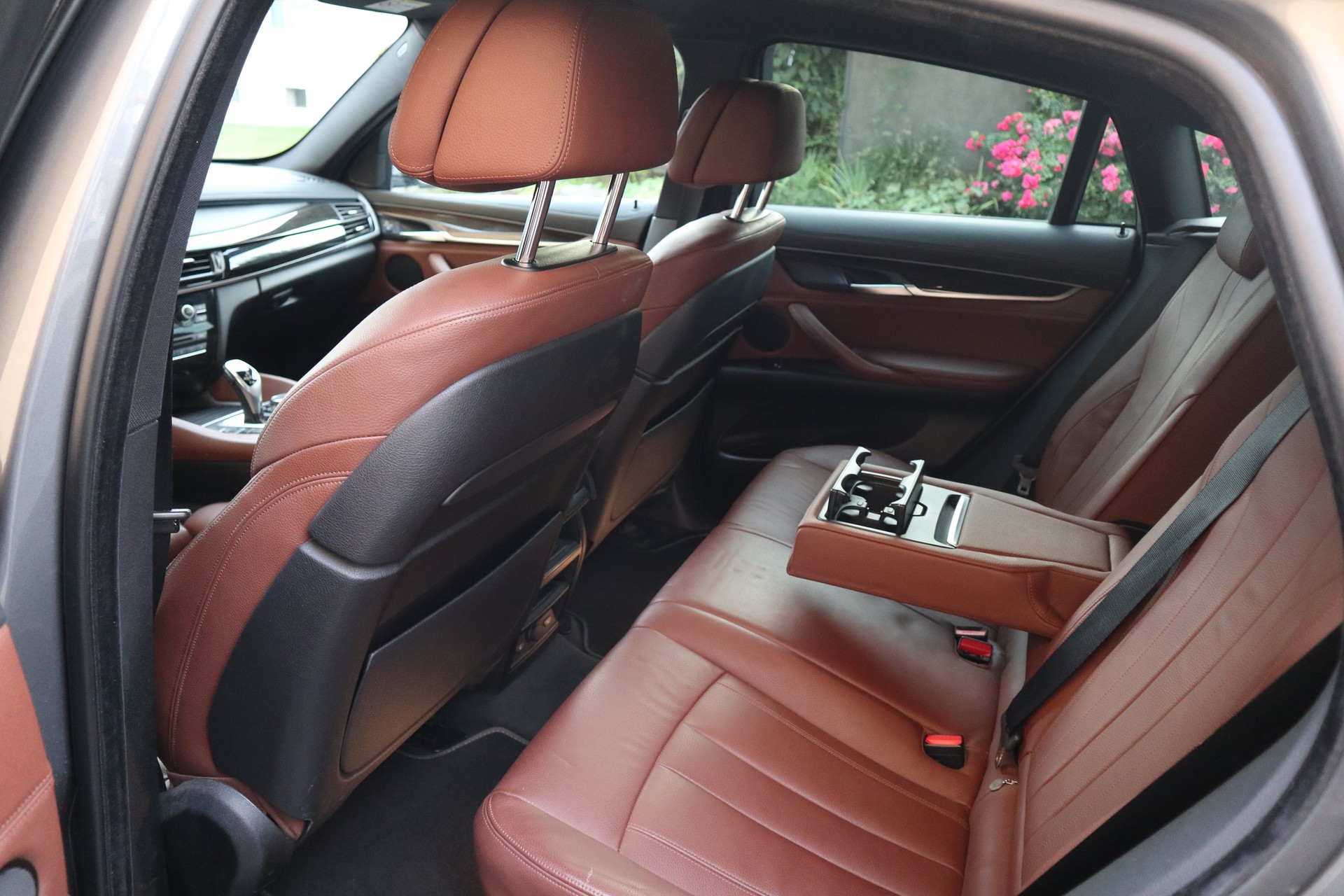 BMW X6 xDrive 40d Steptronic TOP AUSSTATTUNG **LEASING MÖGLICH** Head-Up Display, Soft-Close, 8x Bereift, frisch ab MFK (4.12.25)-image-14