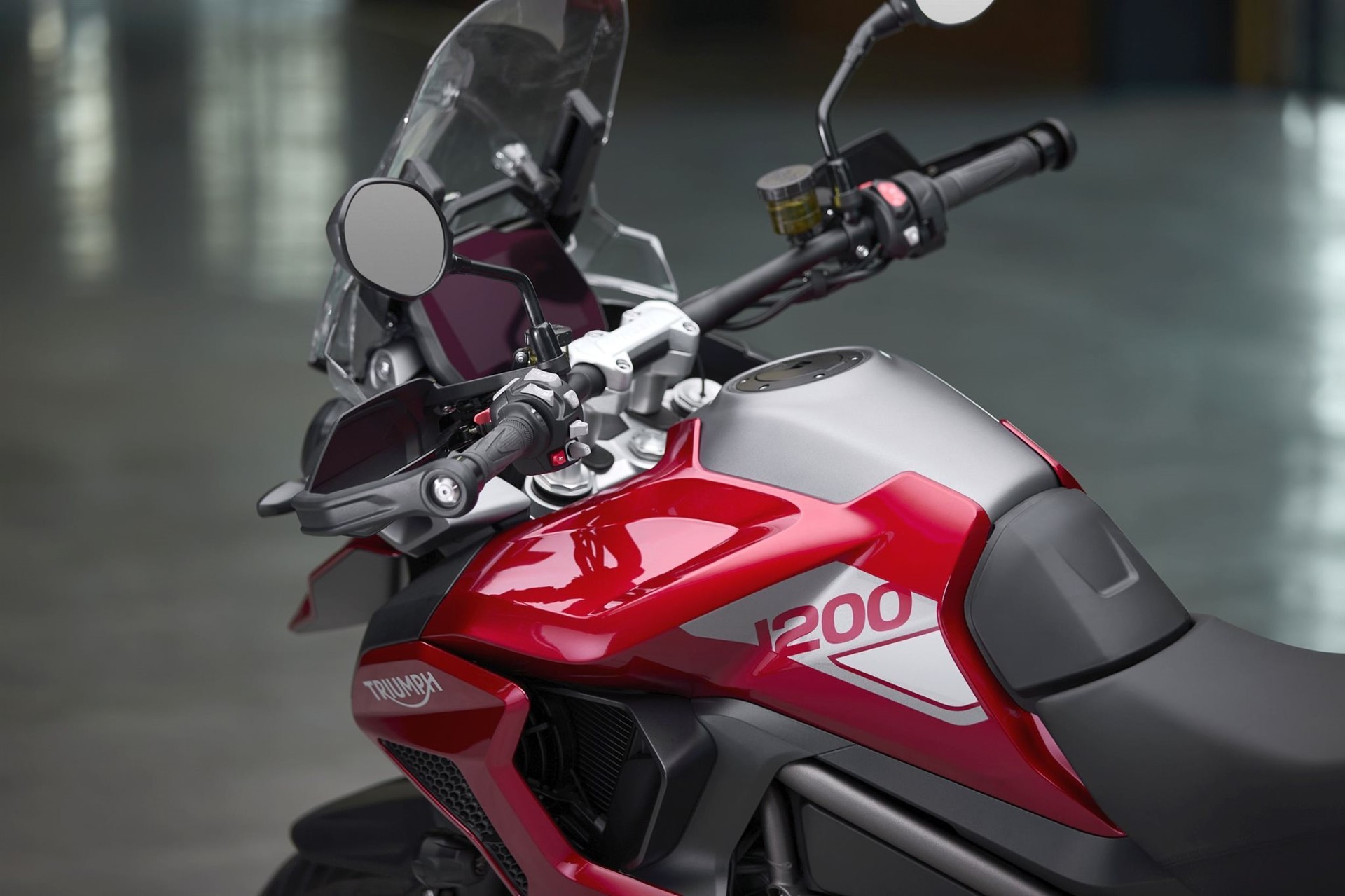 TRIUMPH Tiger 1200 GT Pro INCL. KOFFERKIT !!-image-1