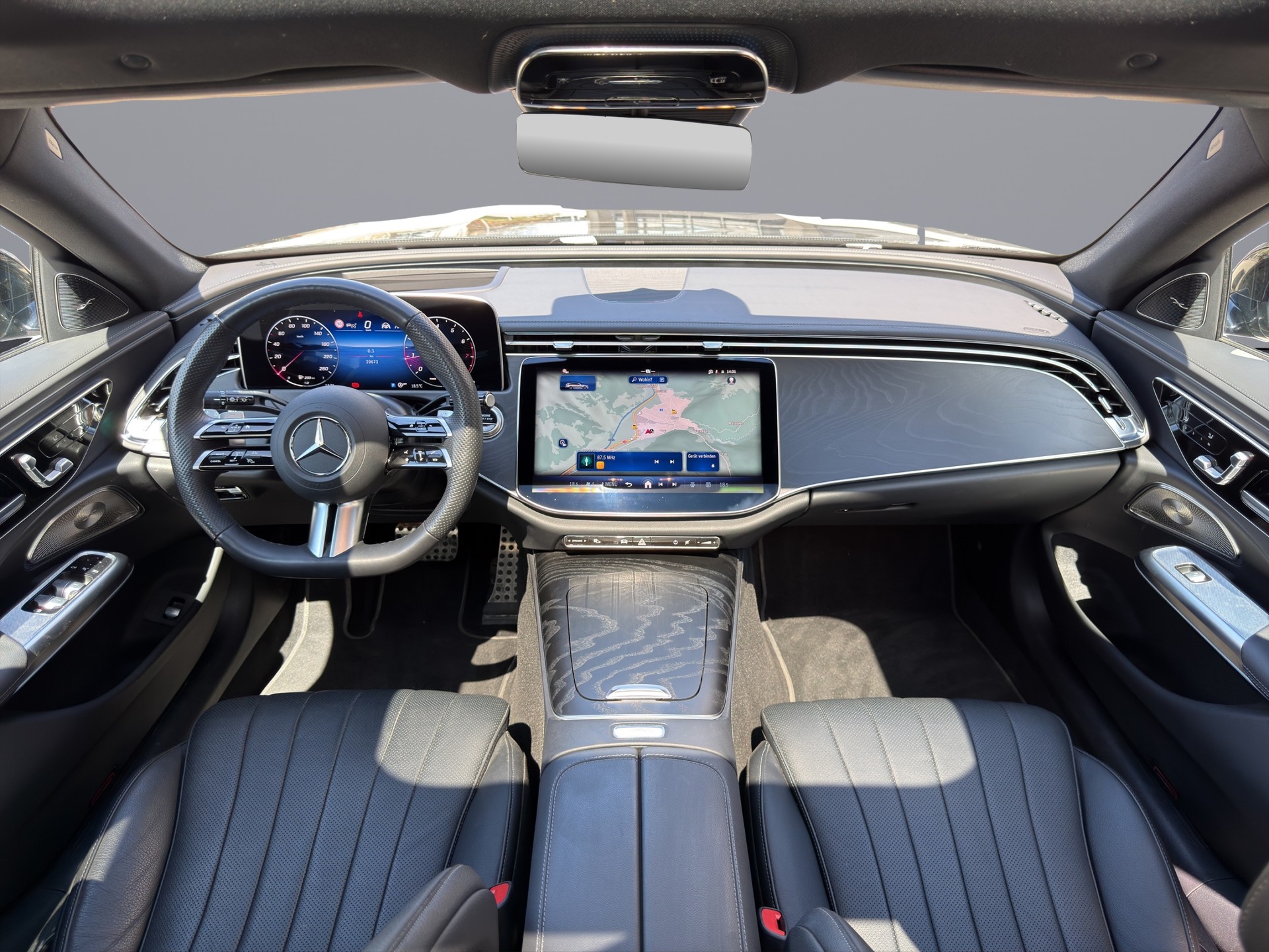 MERCEDES-BENZ E 200 AMG Line 4matic Kombi-image-8