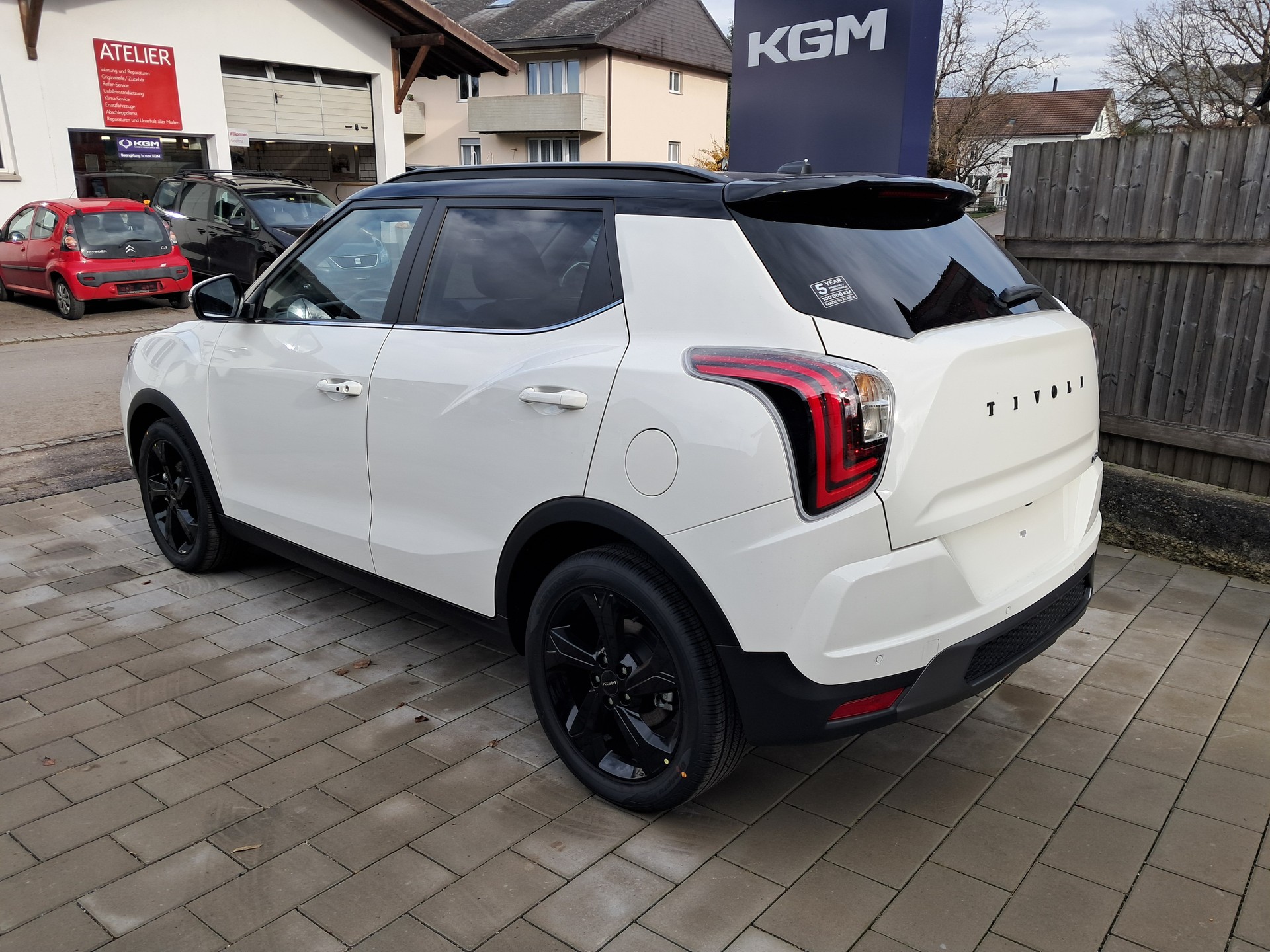 KGM-SsangYong Tivoli 1.5 T GDI Platinum Automat-showroom-element-1