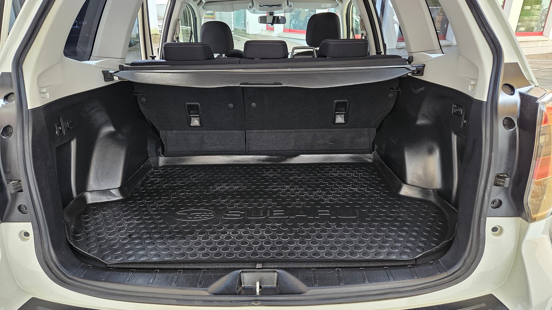 SUBARU Forester 2.0i Swiss Lineartronic-image-11
