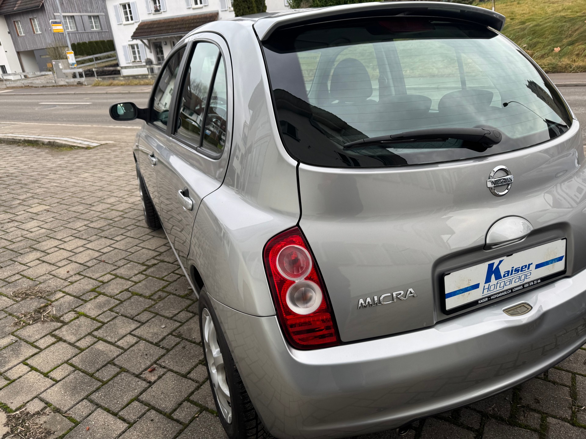 NISSAN Micra 1.6 SR-image-3