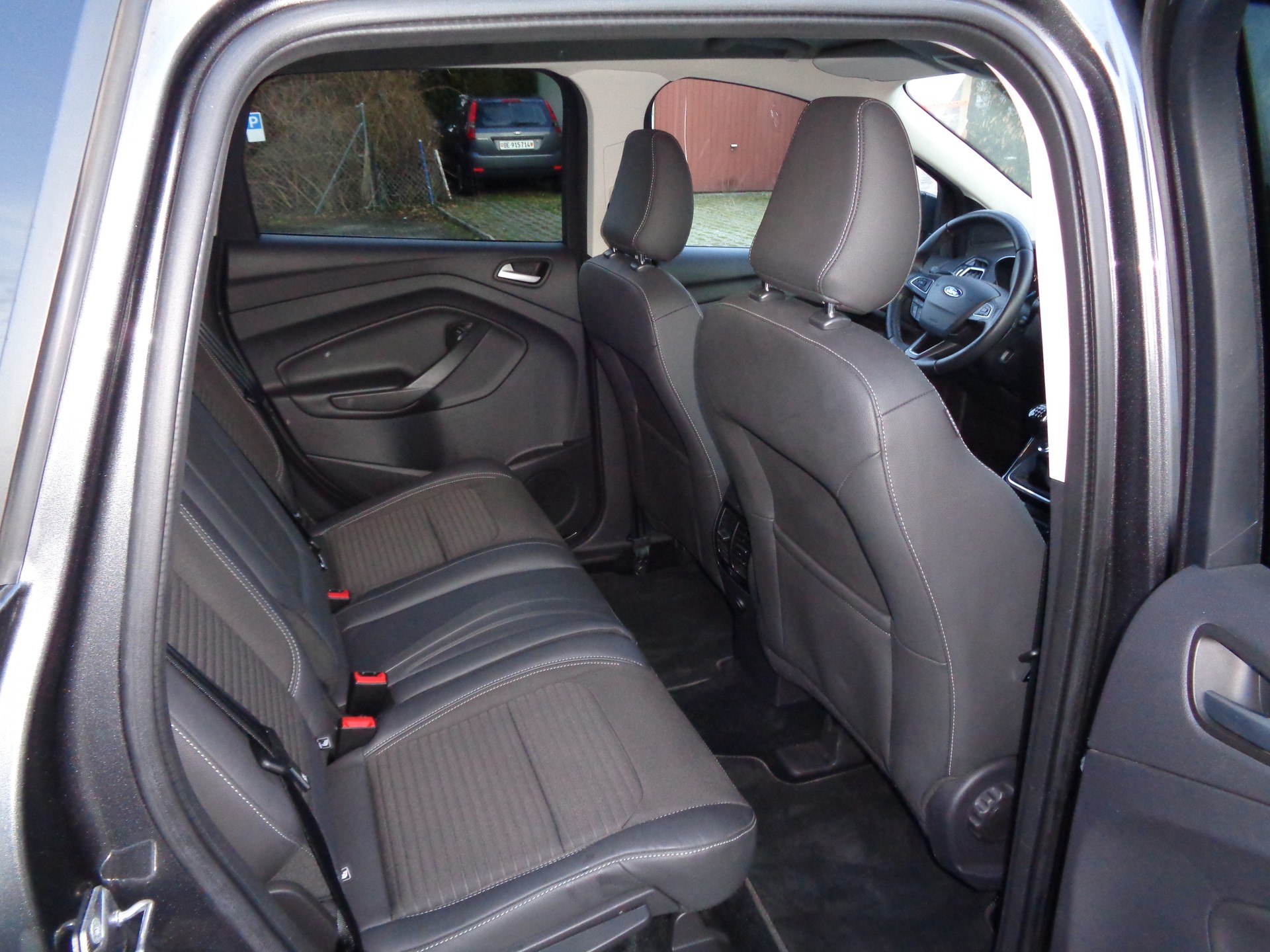 FORD Kuga 1.5 SCTi Titanium 2WD-image-6