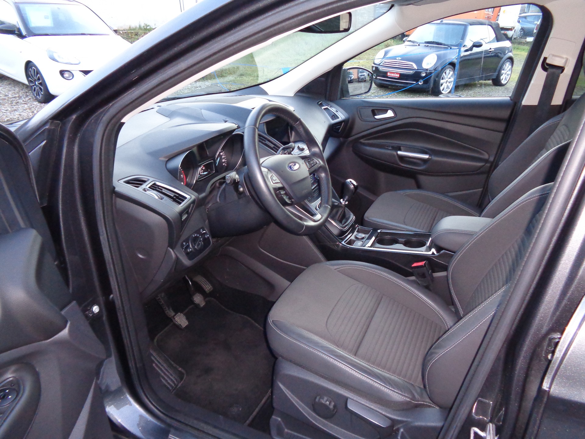 FORD Kuga 1.5 SCTi Titanium 2WD-image-7