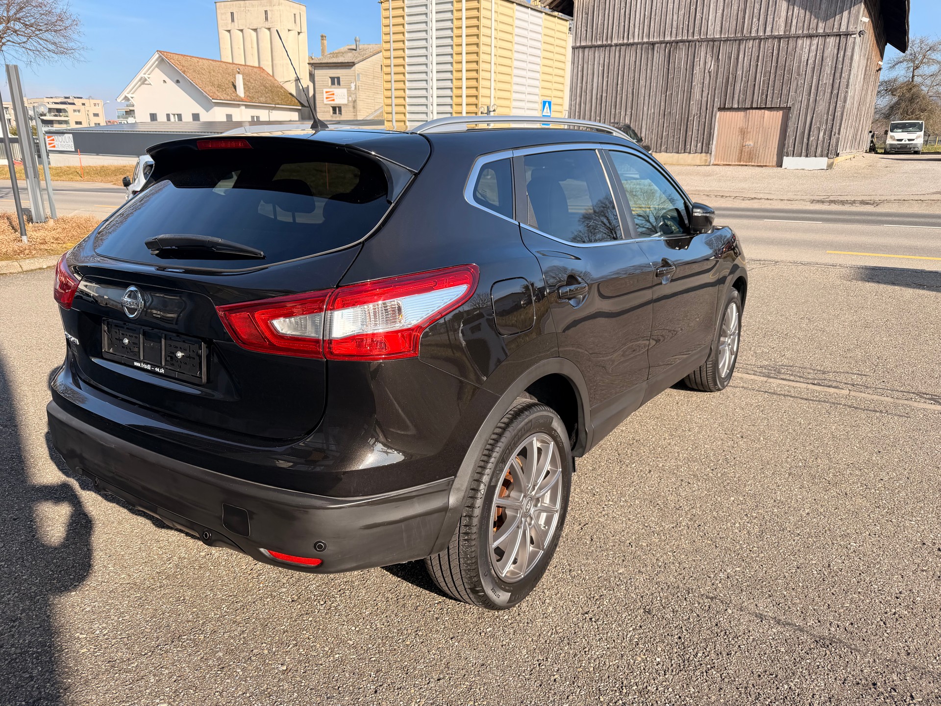 NISSAN Qashqai 1.6 dCi Tekna-image-3