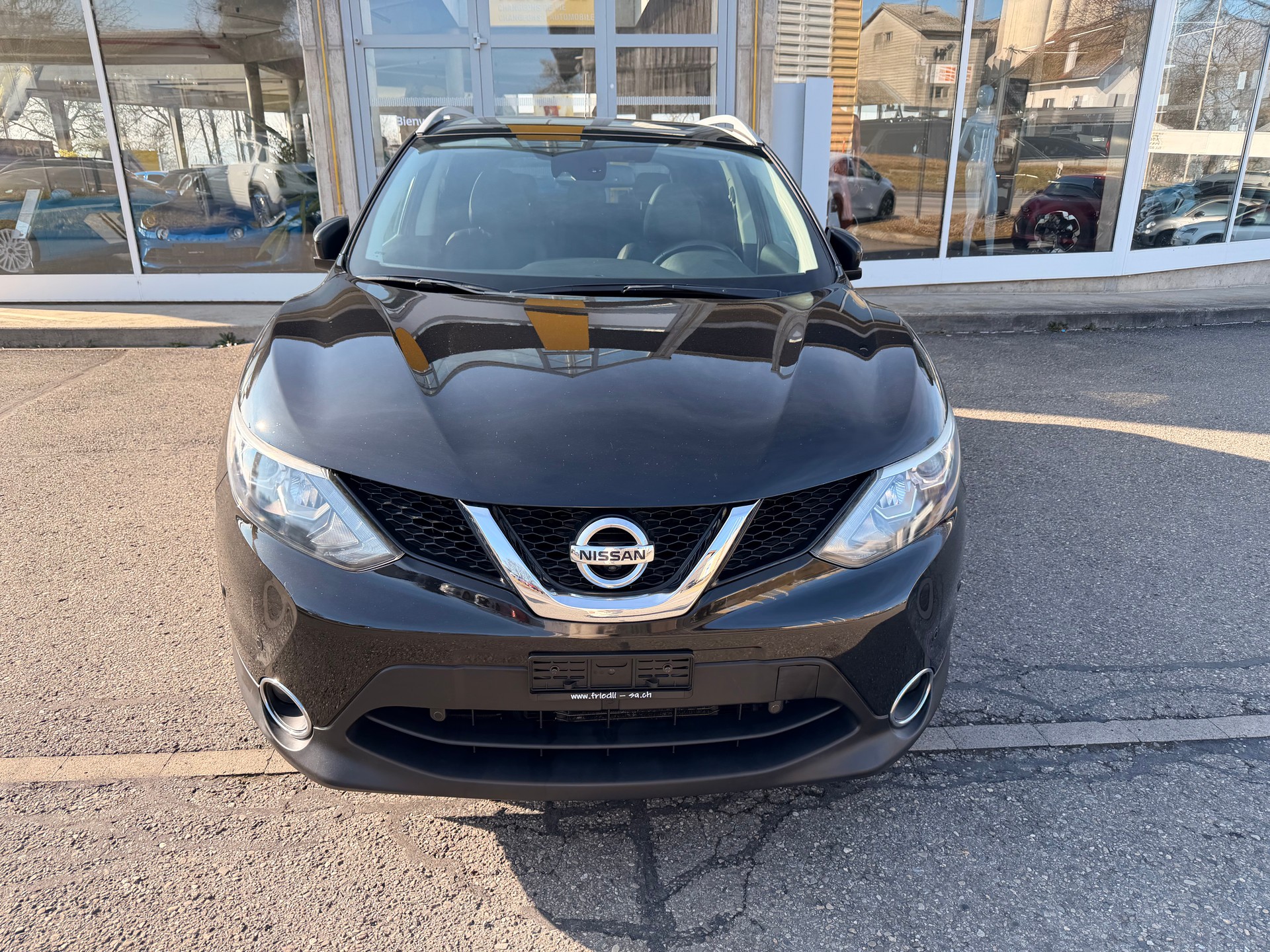 NISSAN Qashqai 1.6 dCi Tekna-image-1