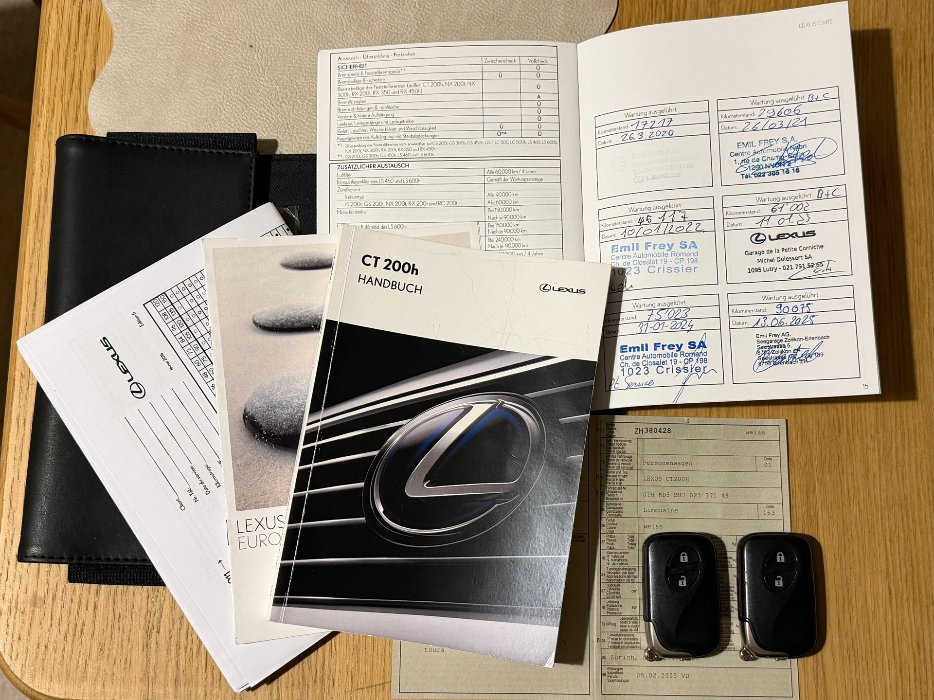 LEXUS CT 200h 1.8 excellence CVT-image-19