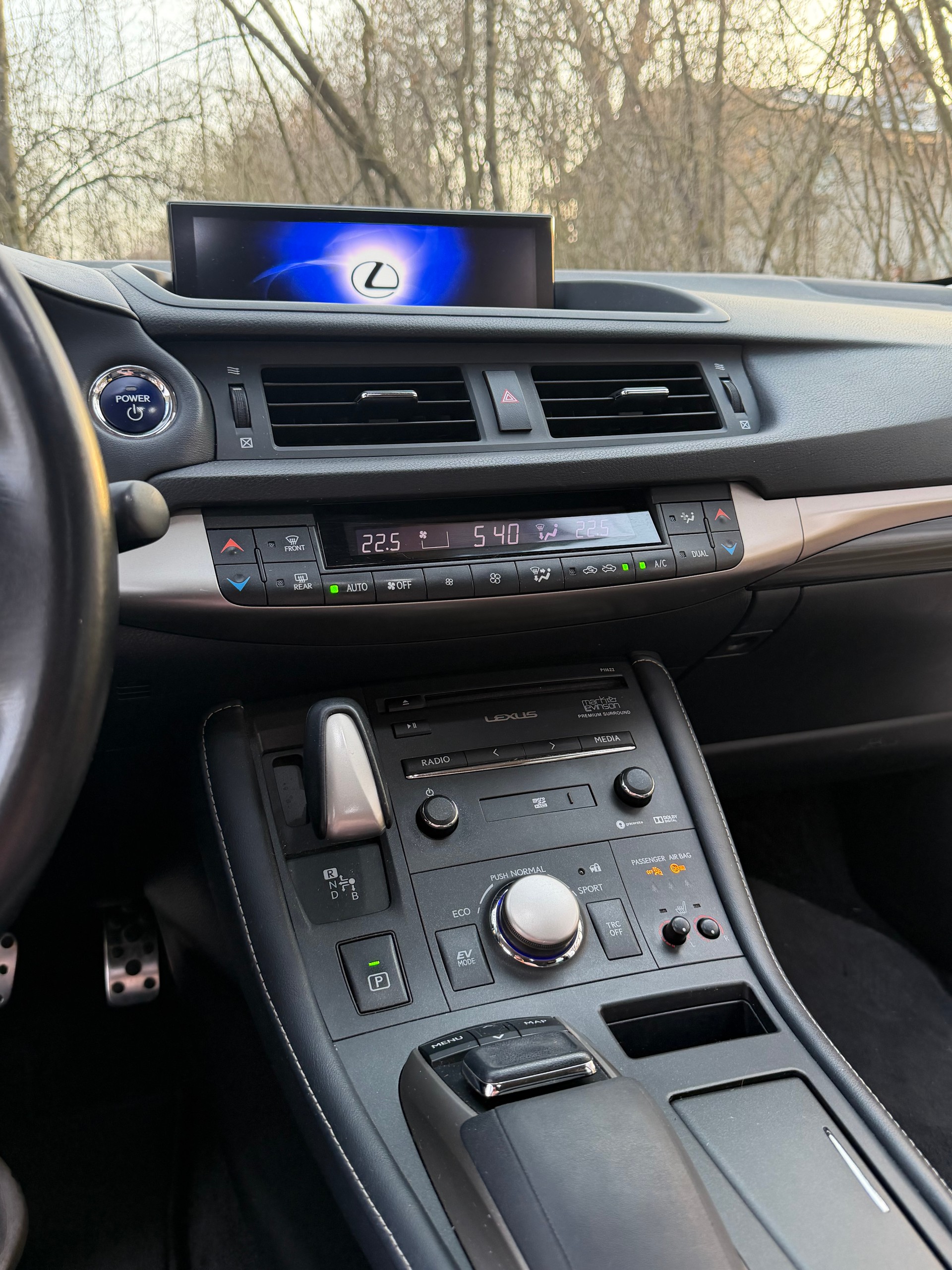 LEXUS CT 200h 1.8 excellence CVT-image-12