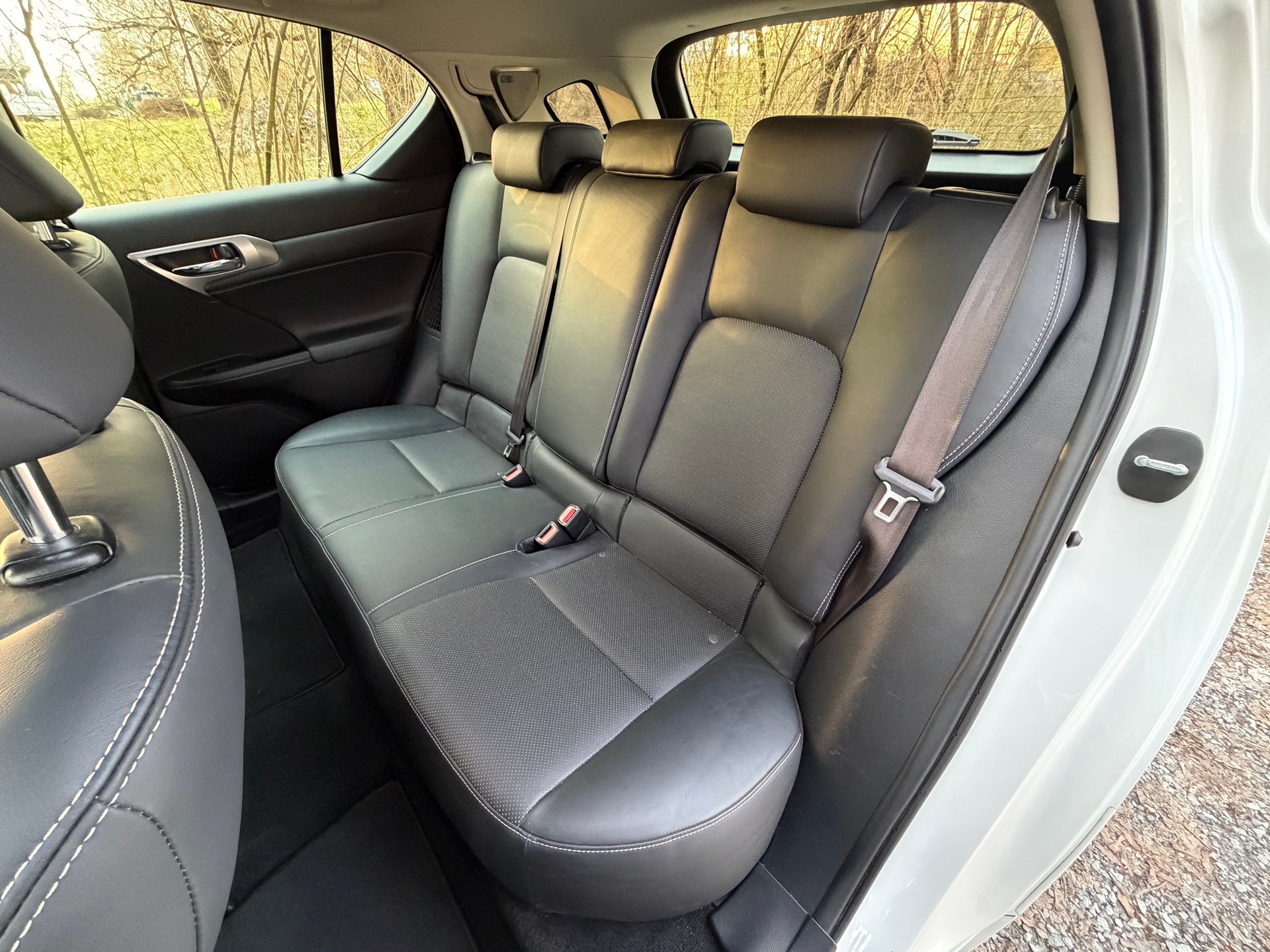 LEXUS CT 200h 1.8 excellence CVT-image-15