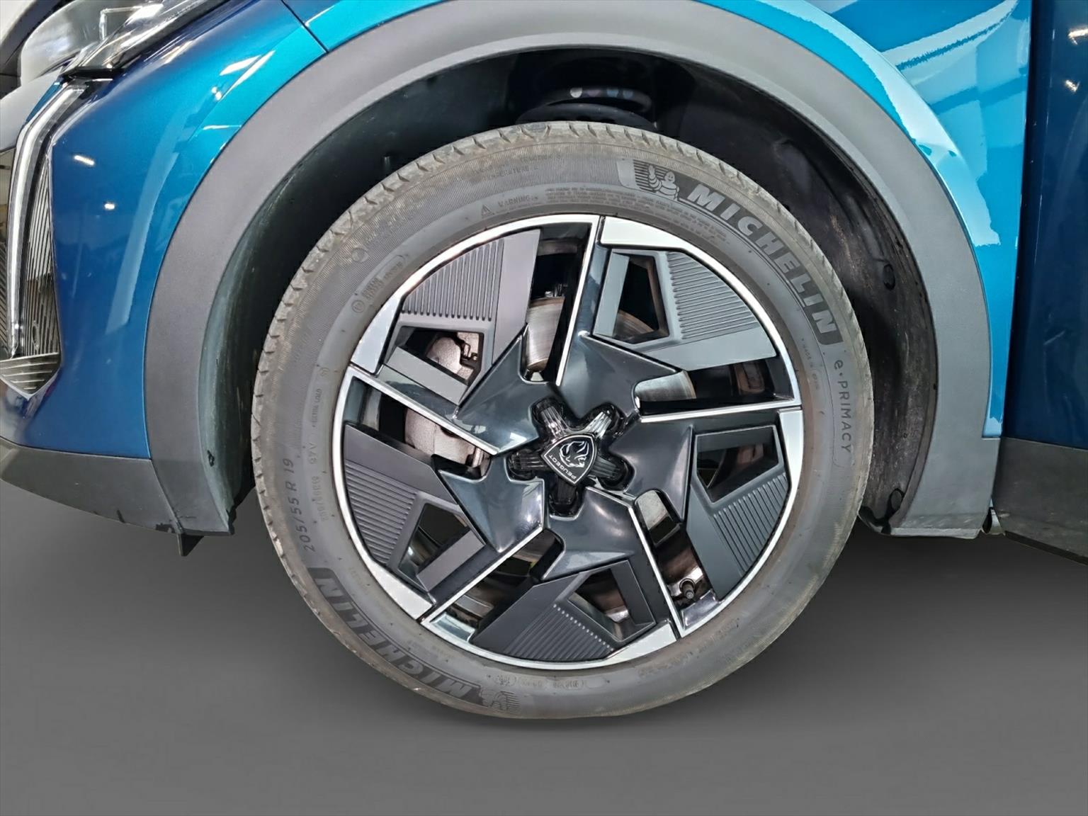 PEUGEOT 408 1.6 PHEV 225 GT-image-4