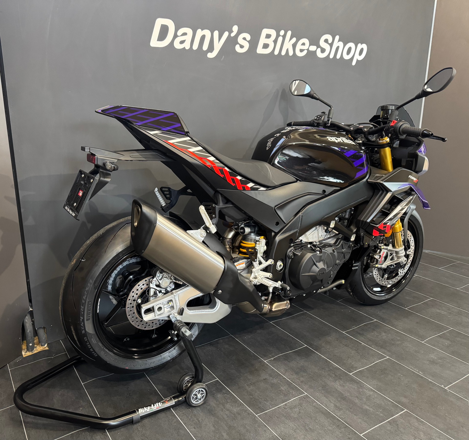 APRILIA Tuono V4 1100 E5+ Factory-image-3