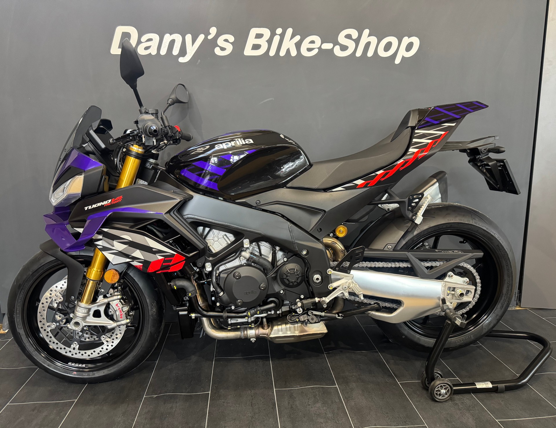 APRILIA Tuono V4 1100 E5+ Factory-image-0