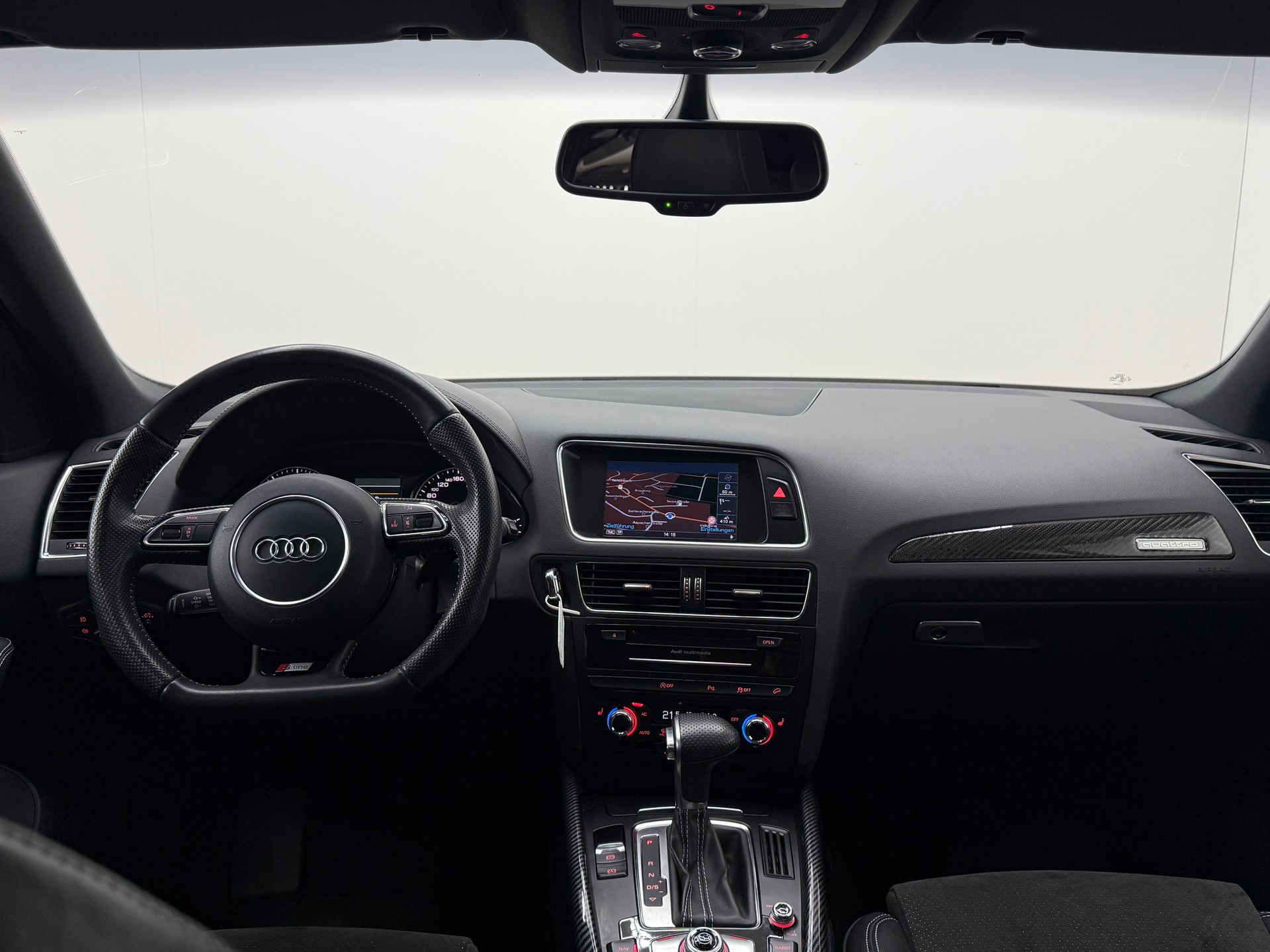 AUDI Q5 2.0 TFSI quattro tiptronic-image-25