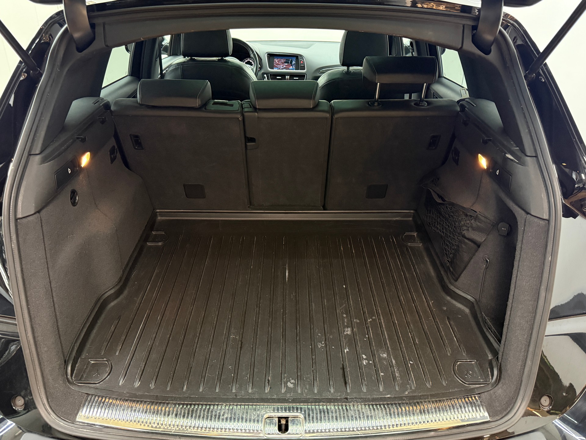 AUDI Q5 2.0 TFSI quattro tiptronic-image-24