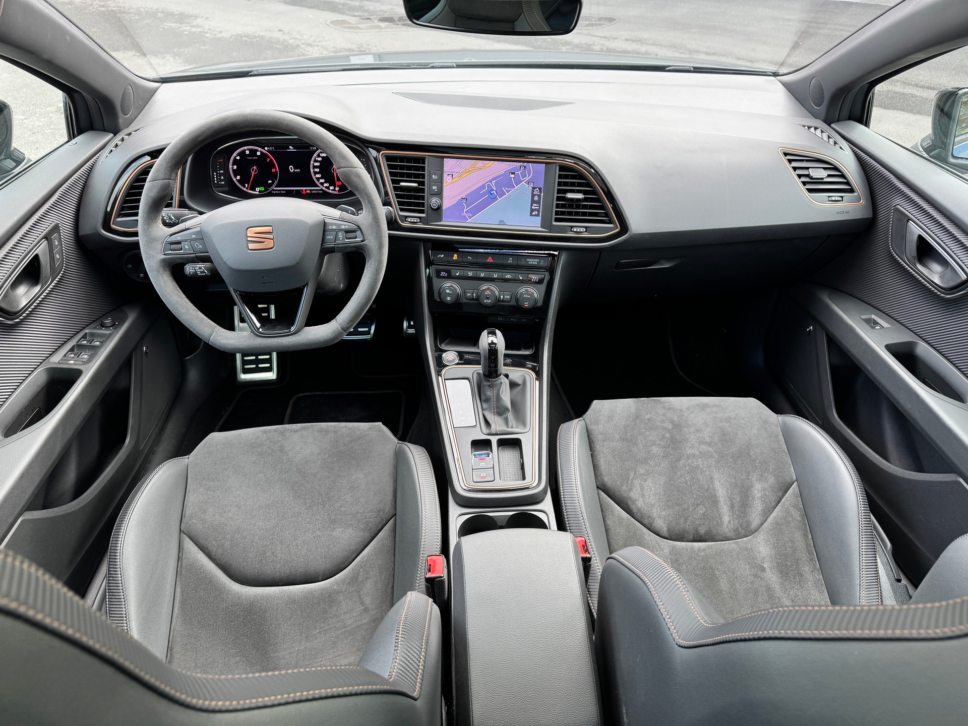 SEAT Leon ST 2.0TSI Cupra R340 4Drive DSG-image-6