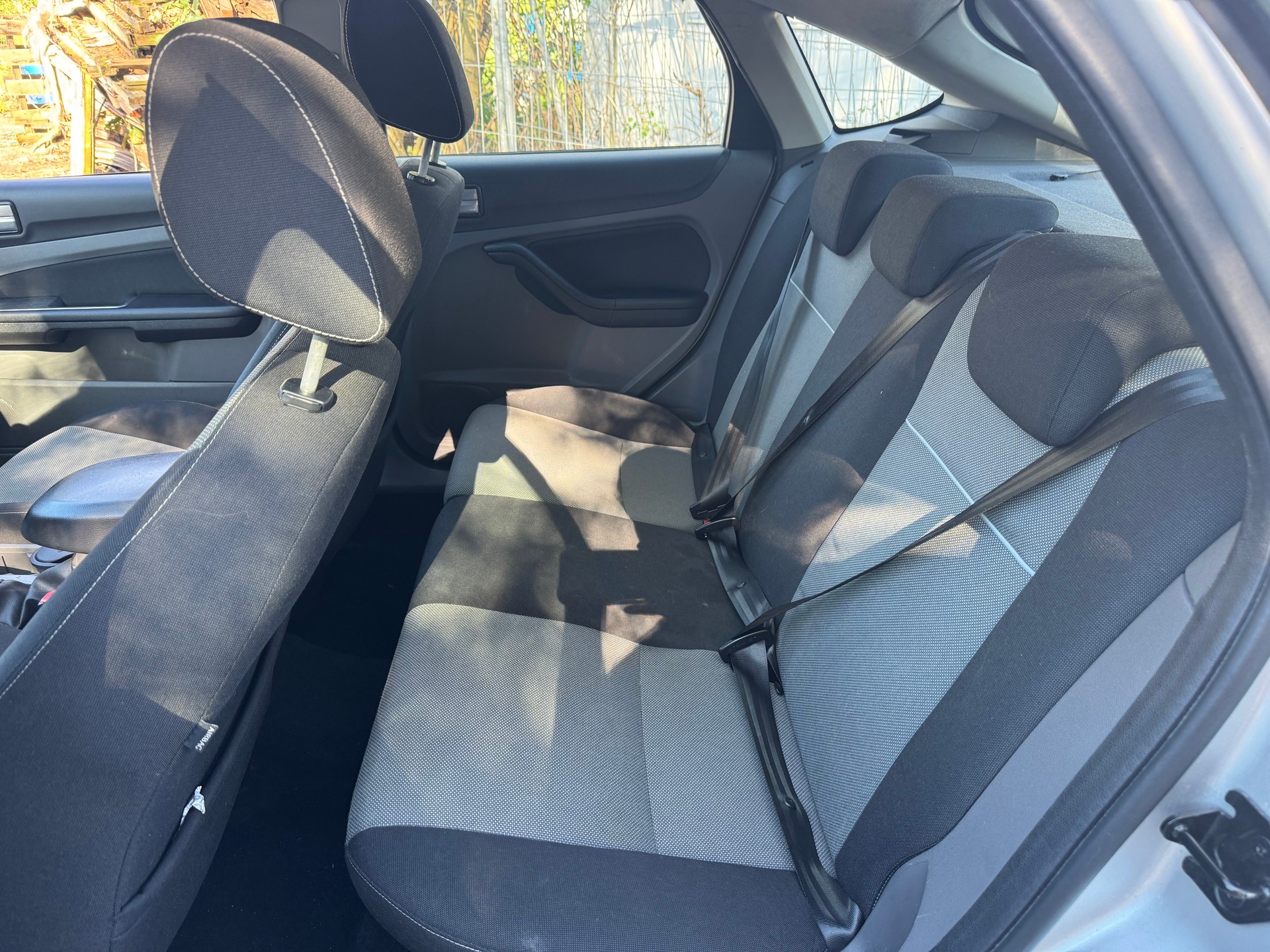 FORD Focus 1.6i Carving-image-7