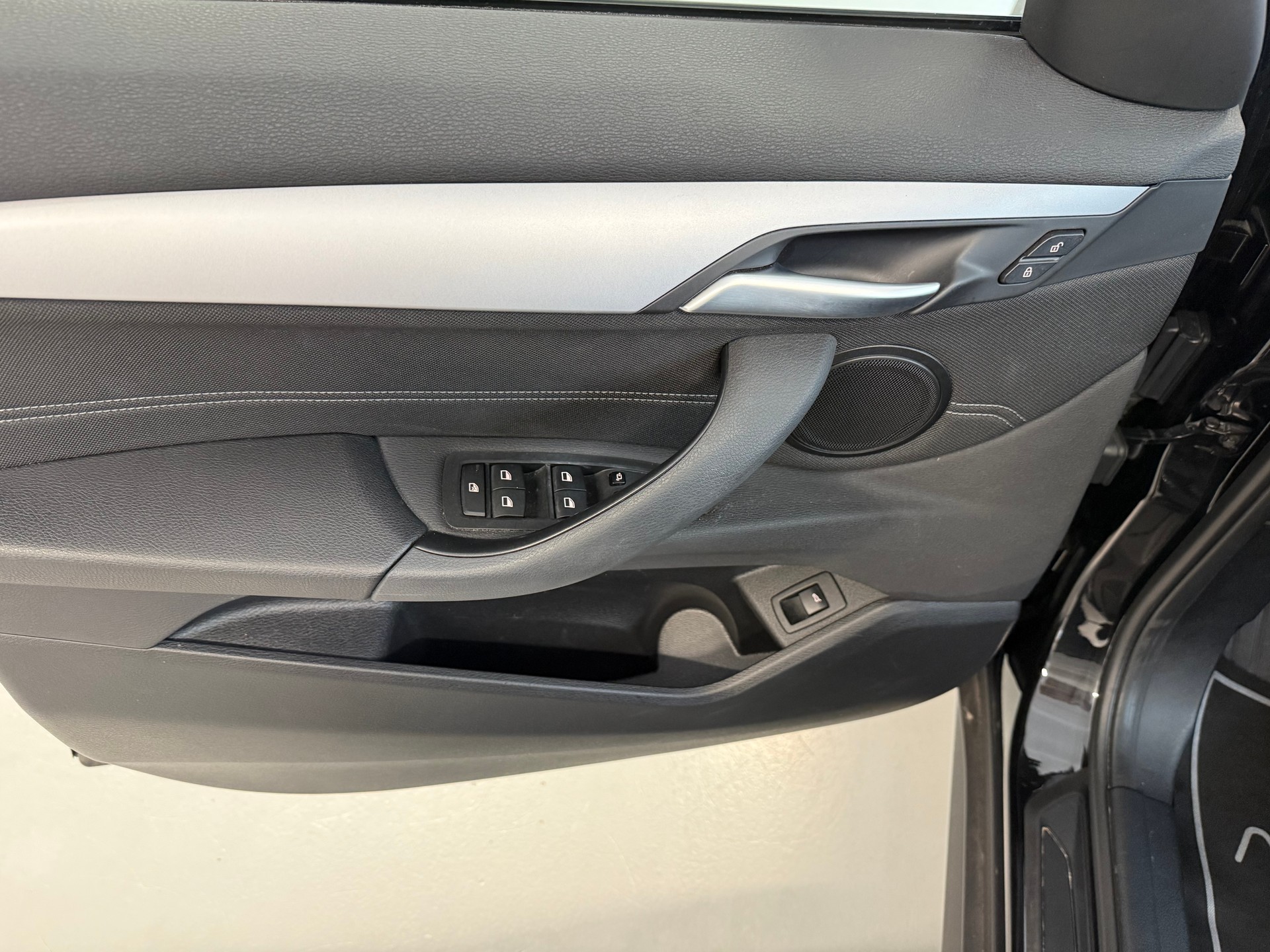 BMW X1 sDrive 18i Steptronic DSK-image-12
