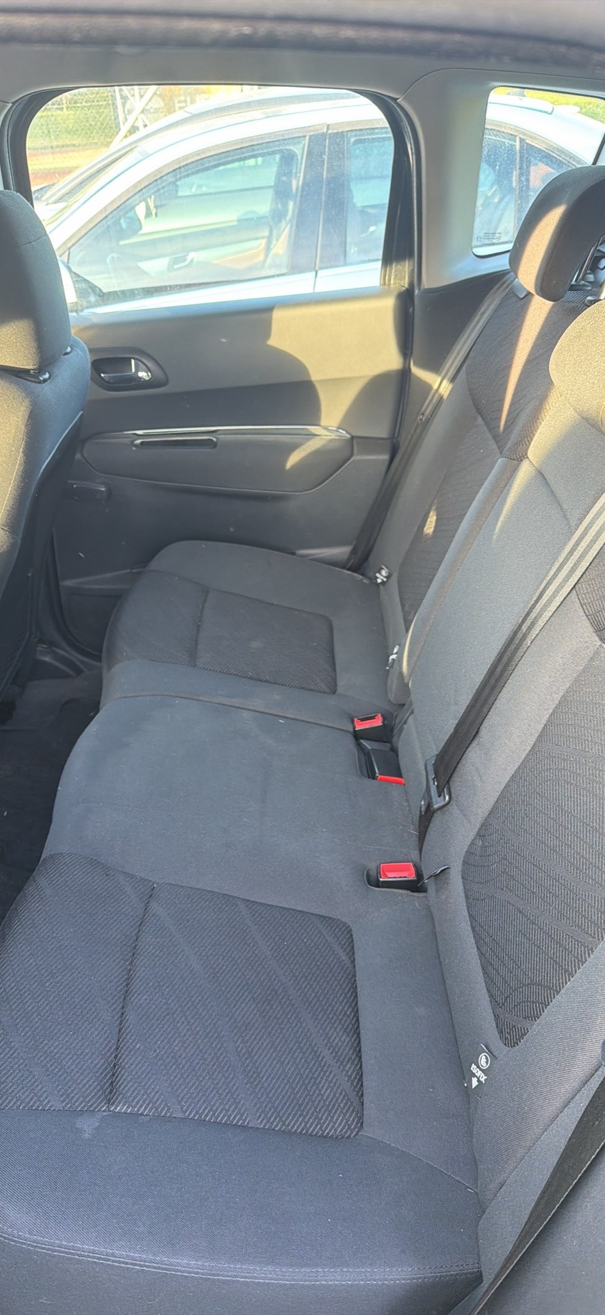 PEUGEOT 3008 1.6 16V VTI Access-image-6