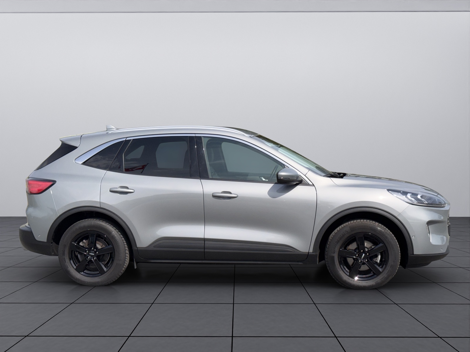 FORD Kuga 2.5 Hybrid Titanium X 4x4-showroom-element-3