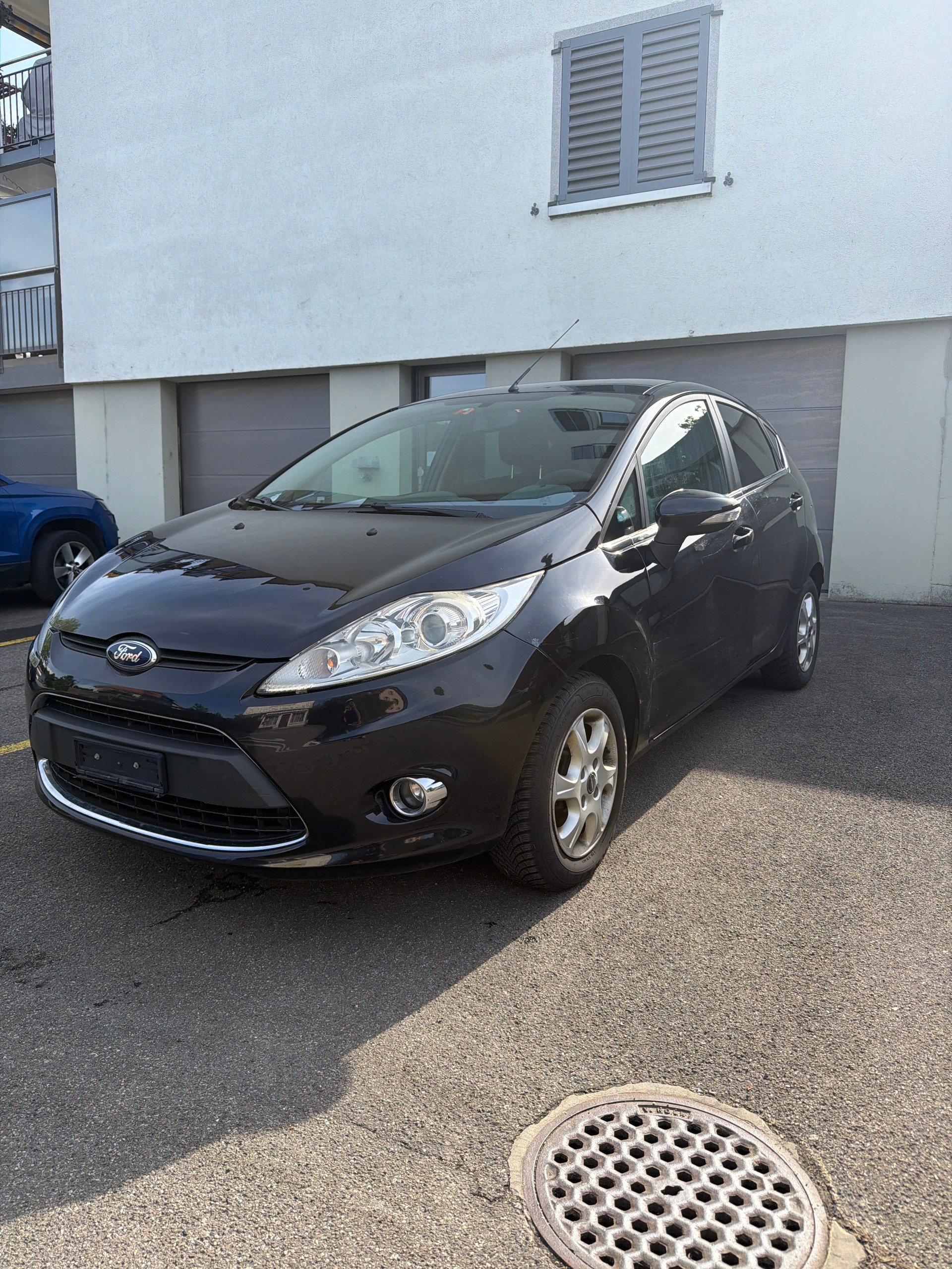 FORD Fiesta 1.4 16V Titanium-image-1