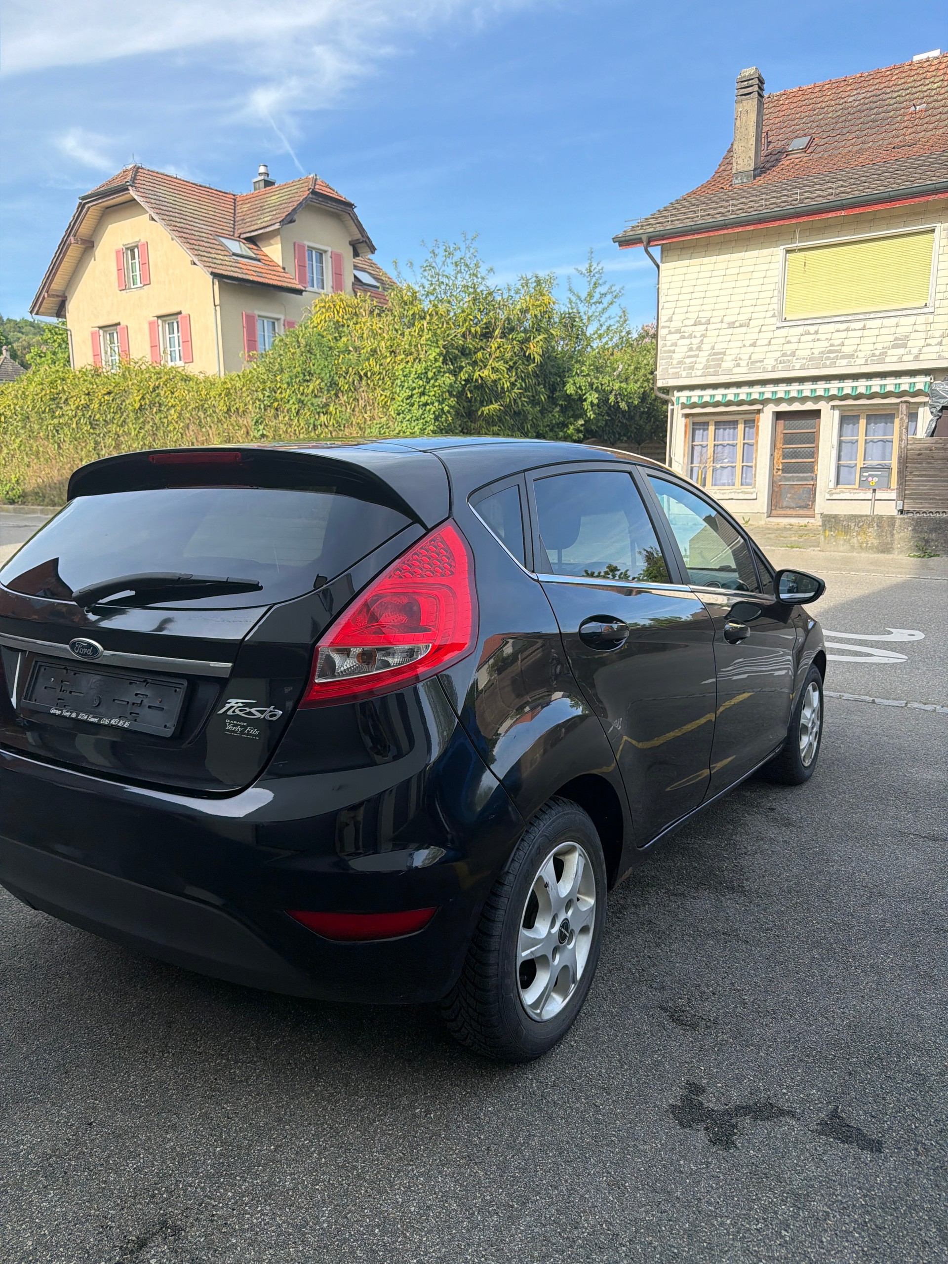FORD Fiesta 1.4 16V Titanium-image-5