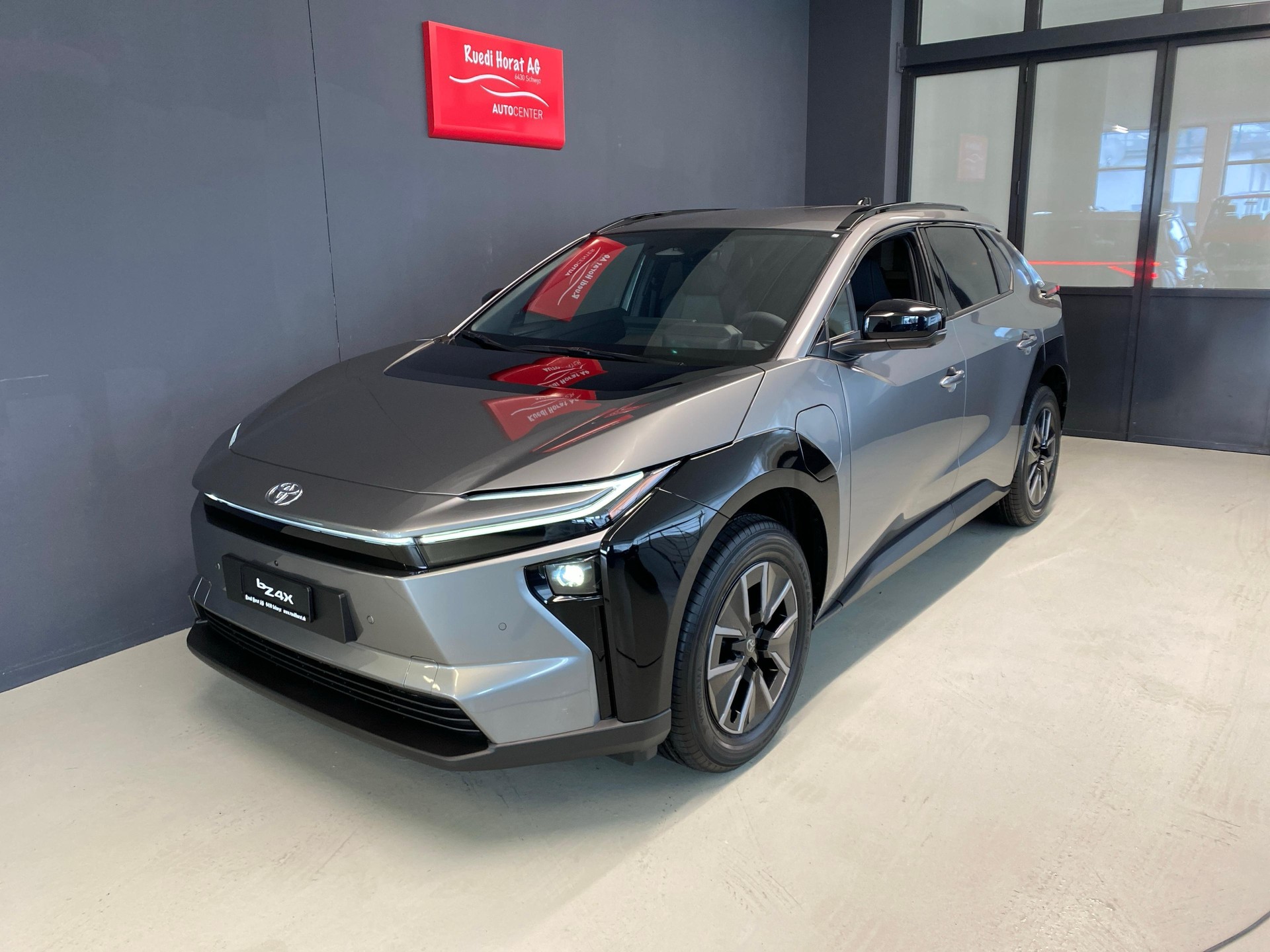 TOYOTA bZ4X Style AWD
