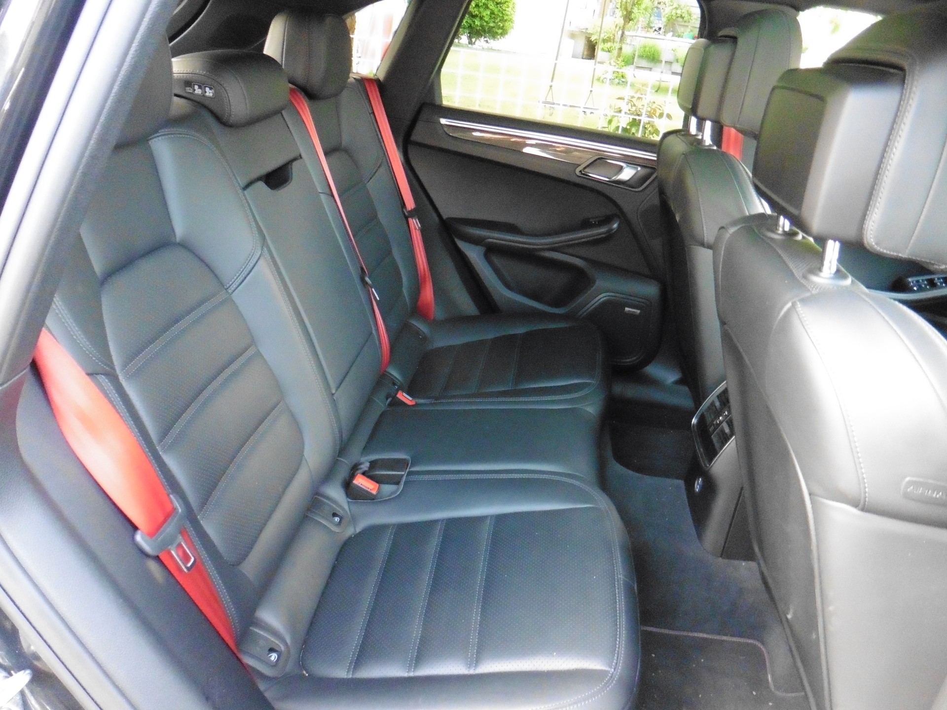PORSCHE Macan S PDK-image-27