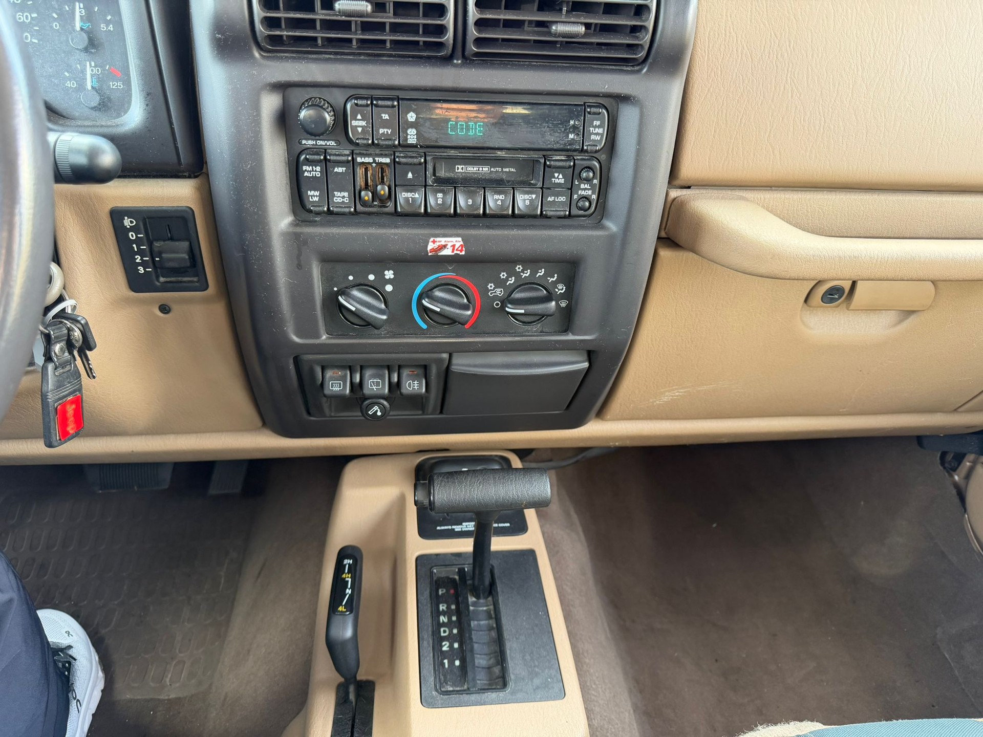 JEEP Wrangler 4.0 Sahara Hardtop expertiser du jour-image-10
