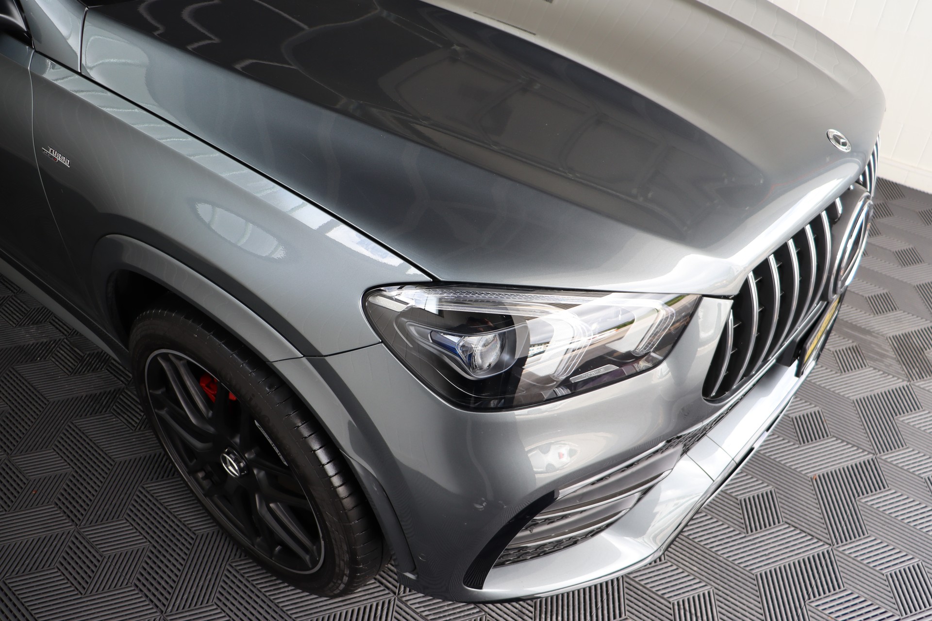 MERCEDES-BENZ GLE 53 AMG 4Matic+ 9G-Speedshift-showroom-element-2