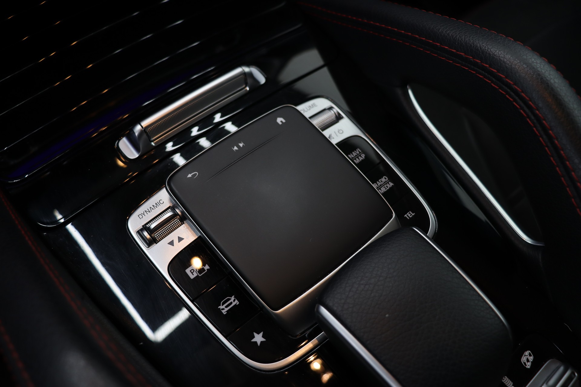 MERCEDES-BENZ GLE 53 AMG 4Matic+ 9G-Speedshift-image-18