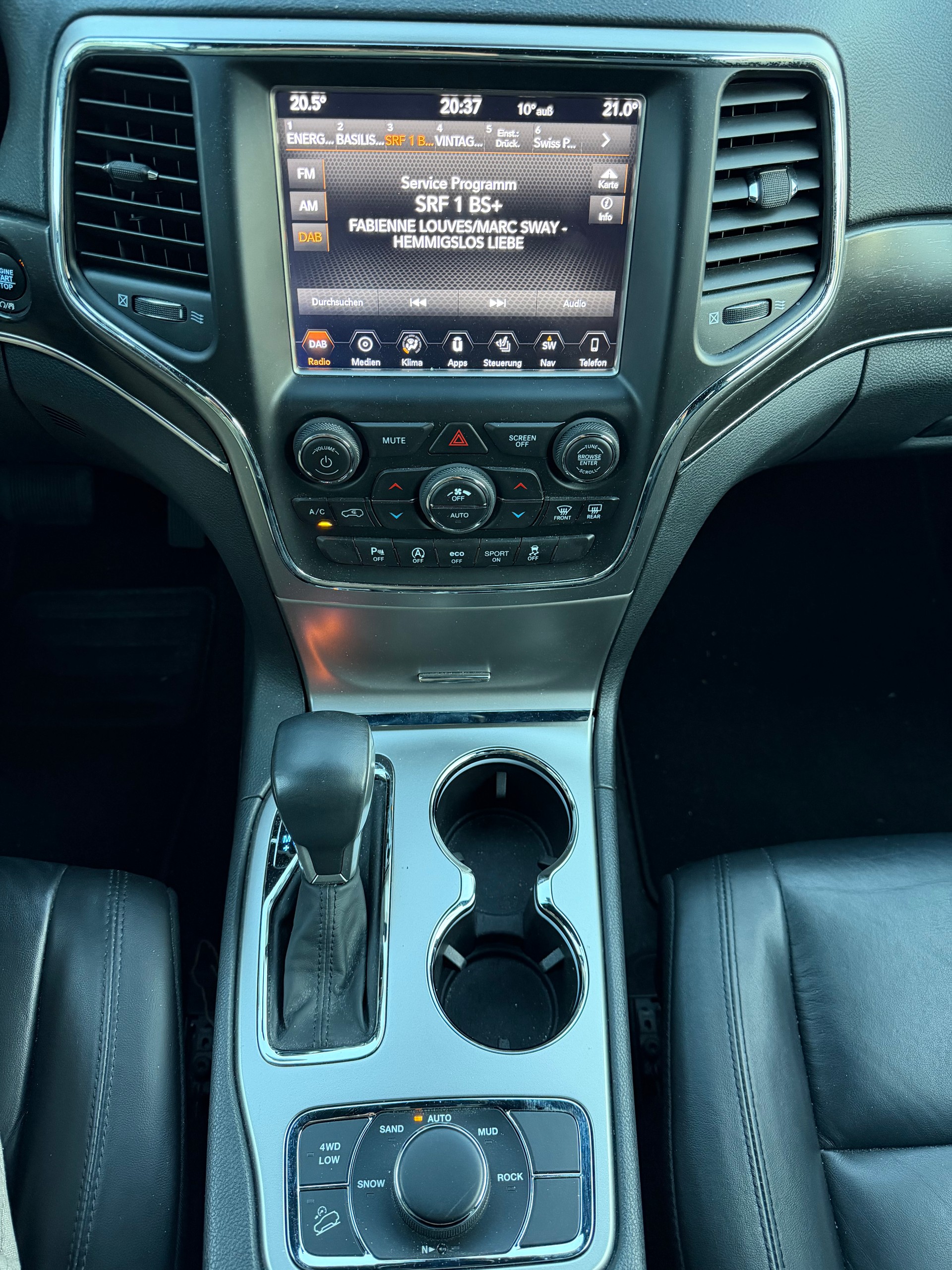 JEEP Grand Cherokee 3.0 CRD Limited Automatic-image-5