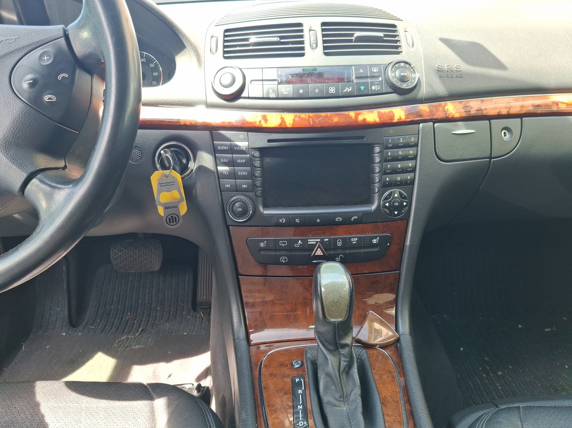 MERCEDES-BENZ E 320 Avantgarde 4Matic Automatic-image-8